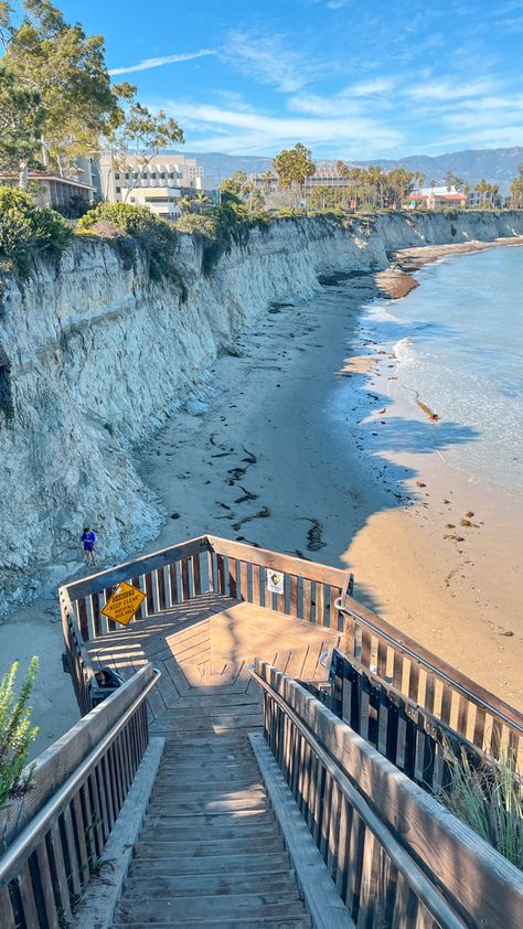 Ucsb College Aesthetic, Ucsd Aesthetic, Ucsb Aesthetic, Ucsb College, University Of Santa Barbara, Cali Aesthetic, San Diego Aesthetic, Beach College, Sunshine Nature