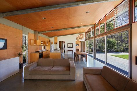 Bush House, Rammed Earth Homes, Skillion Roof, Rammed Earth, Casa Container, Earth Homes, Shed Homes, Steel House, Eco House