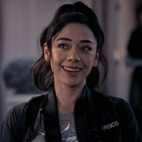 Aimee Garcia Lucifer, Lucifer Aesthetic, Ella Lopez, Rebekah Mikaelson, Aimee Garcia, Icon Profile, Design For Beginners, Icons Girls, Tv Icon