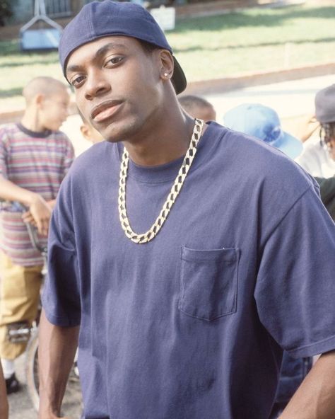 𝚃𝚑𝚛𝚘𝚠𝚋𝚊𝚌𝚔 80𝚜 90𝚜 00𝚜 𝚎𝚛𝚊 on Instagram: “Smokey 💙✨ . . . Friday ‘95 . . . . . #christucker #smokey #friday #throwback #throwbackbuzz #90s #90sera #90smen #90smovie #90sfilm…” Chris Tucker Friday, Smokey From Friday, Friday Film, Friday Movie, Estilo Cholo, Chris Tucker, Kobe Bryant Wallpaper, Hate Mondays, 90s Men