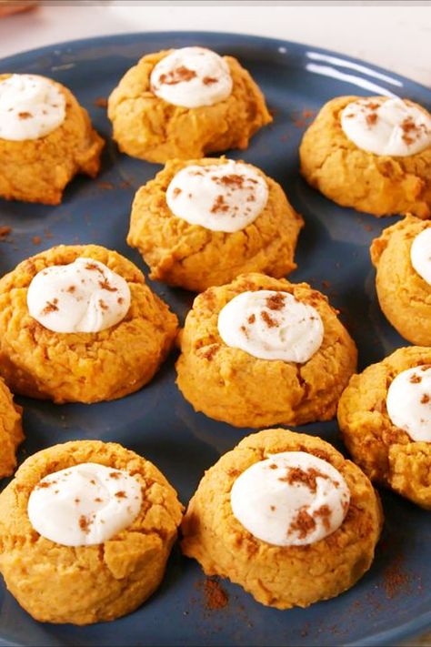 Thumbprint Cookies Christmas, Pumpkin Cheesecake Cookies, Healthy Pumpkin Dessert, Irish Proverb, Dipped Treats, Halloween Cookie Recipes, Cake Rolls, Thumbprint Cookies Recipe, Recipes Cookies