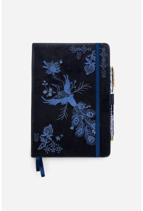 Buy AZURE JOURNAL AND PEN SET at Johnny Was. Small Notebook Aesthetic, Pretty Notebooks, Pen Stationary, Notebook Aesthetic, Blue Journal, Blue Notebook, Aesthetic Gifts, Placement Embroidery, Aesthetic Cottage