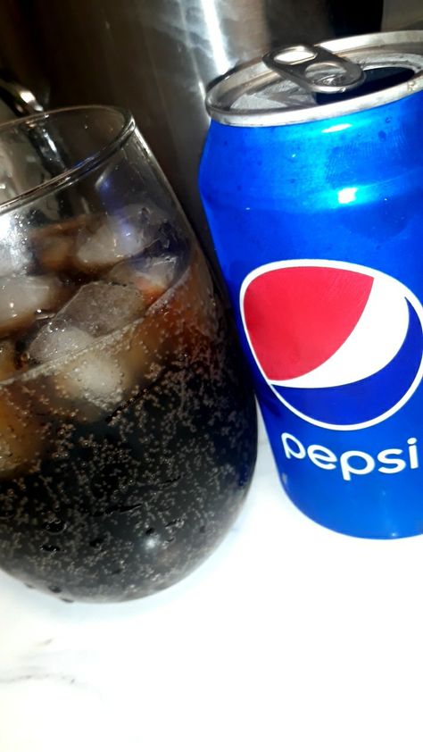 Pepsi Snap, Pepsi Aesthetic, Alec Core, Cola Aesthetic, Soda Aesthetic, Caffeine Drinks, Food Carving, Pepsi Cola, Pretty Drinks