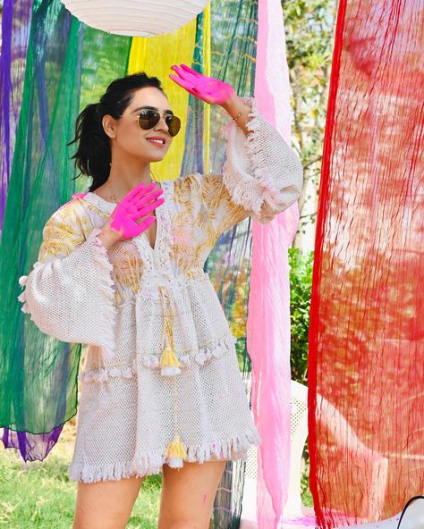 Celebrity Holi Outfits, Holi Party Outfit, Holi Outfits Women, Holi Dress, Holi Outfits, Holi Outfit, Holi Photoshoot, Holi Pictures, Indian Dress Up