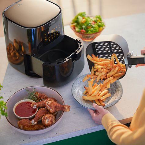 Best air fryer 2021 – reviews of our top 10 air fryers Airfryer Recept, Philips Air Fryer, Air Fryer Review, Best Air Fryers, Domestic Appliances, Air Frying, Camp Cooking, Cooking Skills, Food App