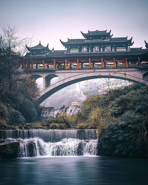 W A N D E R V O V E 🌍 auf Instagram: „FuRong Town, China. Mystical, beautiful, magical. . . Follow @wandervove for more! . . . By @hym.1 FuRong Town“ Hunan China, Japanese Village, Ancient Chinese Architecture, China Architecture, Japan Architecture, Scenery Landscape, Asian Architecture, Japanese Interior Design, 카드 디자인