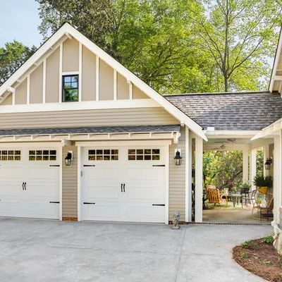 Garage Addition Ideas, Beach Style House, Detached Garage Designs, Garage Plans Detached, Farmhouse Garage, Garage Addition, Garage Exterior, Stucco Homes, Craftsman Bungalows