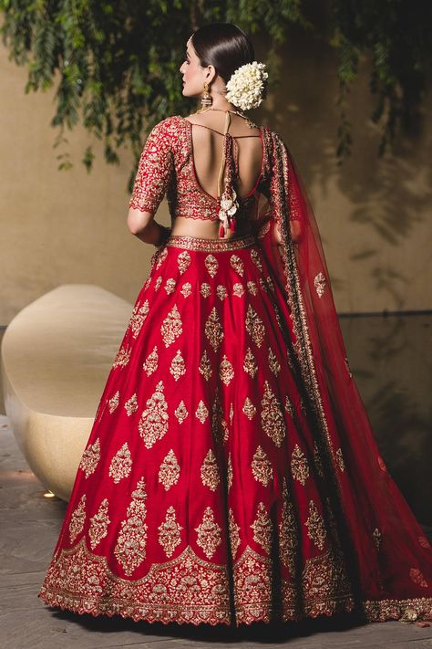 Buy Red Lehenga And Blouse: Raw Silk; Dupatta: Tulle Embroidery Leaf Set For Women by Nitika Gujral Online at Aza Fashions. Raw Silk Lengha, Red And Gold Wedding Lehenga, Bridal Lehenga Collection Maroon, Minimal Red Bridal Lehenga, Lengha Choli Simple, Raw Silk Lehenga Wedding, Kurta Illustration, Bridal Lehenga Maroon, Maroon Bridal Lehenga