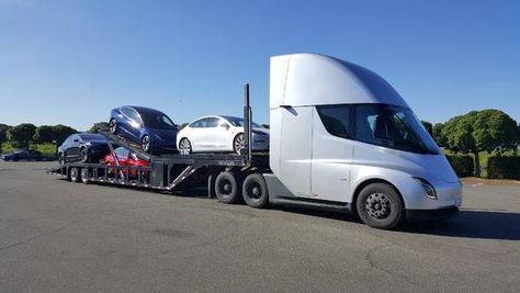 Tesla Semi Truck Is Actually Delivering Cars To Customers | CleanTechnica Car Carrier, Elon Musk Car, Tesla Video, Tesla Semi Truck, California Highway Patrol, New Tesla, Electric Truck, Tesla Roadster, Tesla Motors