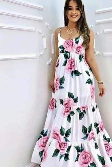 Pin de Absa Noémie en Robe haute couture en 2022 | Pantalones de moda mujer, Ropa elegante para dama, Vestidos de moda para mujer Midi Skirts, Sunmer Dresses, Skirts Design, Mom Daughter Outfits, Fashion Hairstyles, Layered Tulle Skirt, فستان سهرة, Outfits Verano