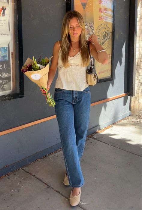 Babydoll Tank Outfit, How To Style Babydoll Top, Floral Cami Top Outfit, White Babydoll Top Outfit, Babydoll Tank Top Outfit, White Cami Top Outfit, Flowy Tank Top Outfit, Baby Doll Top Outfit, Lace Camisole Outfit