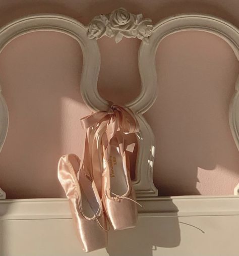 Romeo I Julia, Pink Ballet Shoes, Ballet Beauty, Baby Pink Aesthetic, Princess Core, Pink Wall, Princess Aesthetic, Ballet Girls, + Core + Aesthetic