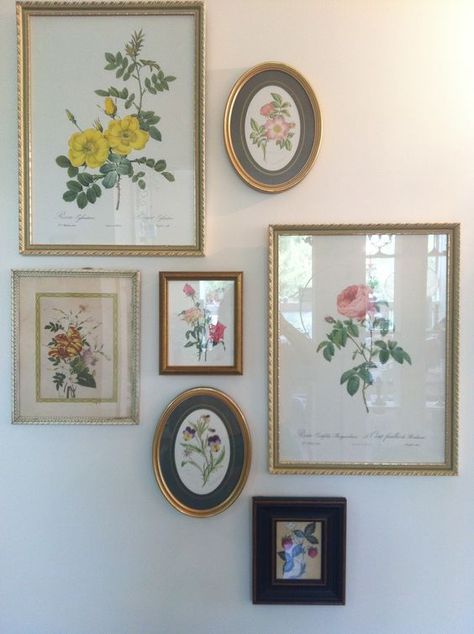 Frames Painted On Wall, Couch Wall, Photowall Ideas, Gallery Wall Inspiration, Charming Kitchen, Home Decor Ideas Living Room, Vintage Revival, Casa Vintage, Apartment Bedroom