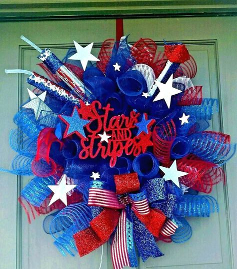 24" Patriotic 4th of July Wreath Pre-Lit Deco Mesh Door Decor Lights Handmade | eBay 4th July Crafts, Material Wreaths, July Wreath, Led Christmas Tree, Fourth Of July Decor, Patriotic Crafts, 4th Of July Decorations, Lighted Ornaments, Patriotic Wreath