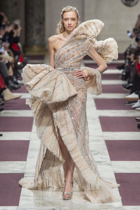 Ziad Nakad, Crazy Fashion, 2019 Couture, Collection Couture, Houston Fashion, A Beautiful Life, Couture Week, Gala Dresses, Fantasy Dress