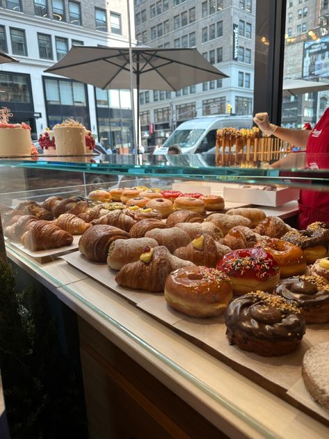 #pastries #nyc #croissants #donuts Croissant Doughnut, Peter Pan Donuts Nyc, Nyc Croissant, Bagels Nyc, Glazed Donuts Krispy Kreme Aesthetic, Opening A Coffee Shop, Mix Baby Girl, Cronut, New York Food