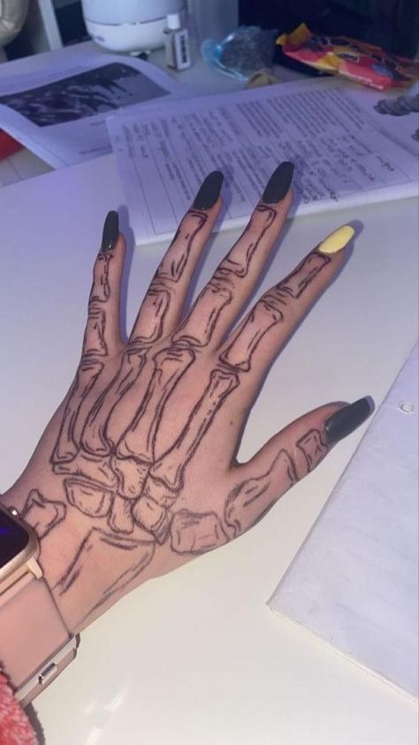 Skeleton Tattoo On Hand, Draw A Skeleton, Skeleton Hands Drawing, Small Wave Tattoo, Skull Hand Tattoo, Tattoo On Hand, Skeleton Tattoo, Skeleton Drawings, Henna Tattoo Hand