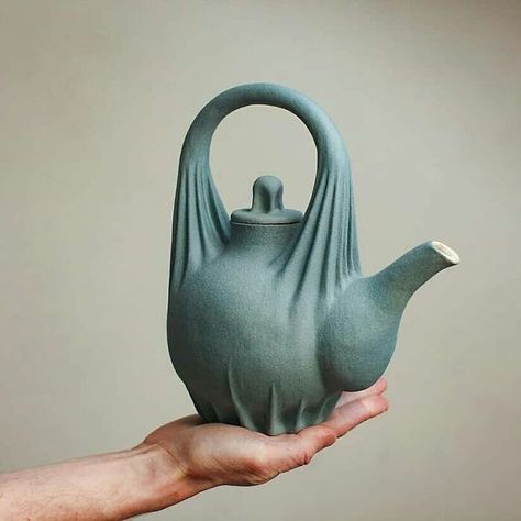 Teapot Designed By Surglinok Teapot Design, Cerámica Ideas, Tanah Liat, Ceramic Artwork, Pottery Teapots, Ceramics Pottery Art, Ceramics Projects, Clay Art Projects, Ceramics Ideas Pottery