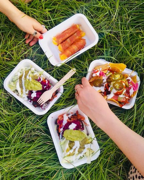 We had delicious street food from Club Mexicana at Glastonbury Festival where we had this absolute feast. We had their deep fried cheeze sticks, nachos, burrito bowl and we also had their delicious tofish tacos on another day. #streetfood #vegan #mexican #glastonbury #festival Multicultural Festival, Work Photos, Festival Food, Hosting Ideas, Festival Aesthetic, Glastonbury Festival, Vegan Mexican, Garden Festival, Food Stands