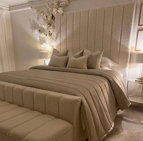 Transform your sleep space into a sanctuary of modern luxury with these elegant bedroom designs. From sleek furniture to sumptuous textures, discover the perfect blend of comfort and sophistication. Follow for inspiration on how to create a stylish and serene bedroom retreat.#ModernLuxury #BedroomGoals #InteriorDesign #LuxuryLiving #HomeDecor #DreamBedroom #BedroomInspo #ChicInteriors #ContemporaryDesign #InteriorInspiration Cream Super King Bed, High Headboards Bedroom, Nude Velvet Bed, Cream Plush Velvet Bed, Cream Velvet Bedroom Ideas, Cream Cozy Bedroom, Super King Size Bed Luxury, Cream Master Bed, Bedroom With Cream Bed