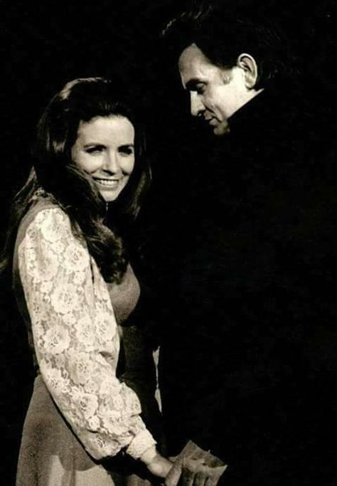 June And Johnny Cash, John Cash, Johnny Cash June Carter, June Carter, June Carter Cash, Johnny And June, Dynamic Duos, Carter Family, Couples Shoot