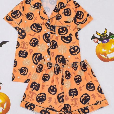 2pcs/Set Cute Halloween Print Women Sleepwear Set - Short Sleeve Turndown Collar Cardigan Top And Elastic Waist Shorts, Casual Pajamas & Loungewear Halloween Pjs, Halloween Pajamas, Plus Lingerie, Satin Sleepwear, Short Loungewear, Short Pj Set, Soft Pajamas, Satin Pyjama Set, Shorts Casual