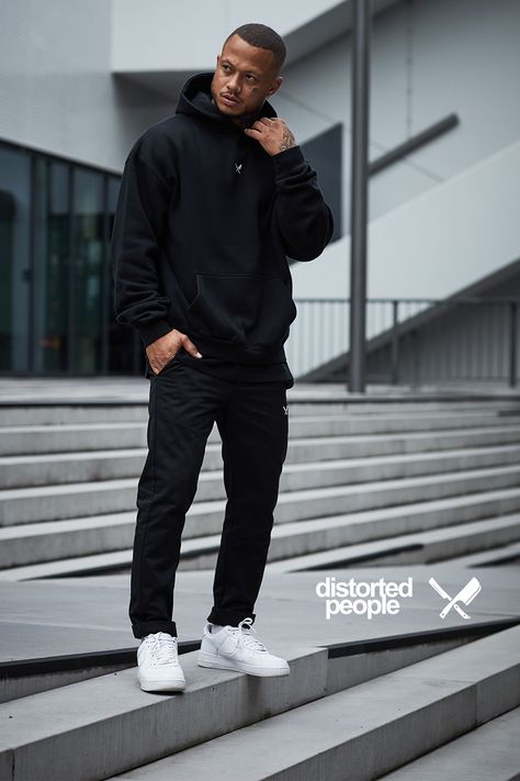 Nike React Vision Outfit, Full Black Outfit Men, Oversized Hoodie Outfit Men, Black Hoodie Outfit Men, Hoodie Outfit Men Streetwear, Hoodie Men Outfit, Black Sweatpants Outfit, Hoodie Dress Outfit, Black Hoodie Outfit