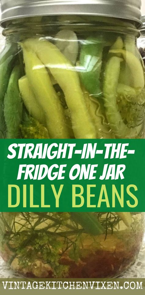 Dilly Beans Recipe, Pickled Green Bean Recipes, Preserving Green Beans, Fermented Green Beans, Garden Beans, Canning Garden, Pickled Green Beans, Dilly Beans, Food Canning