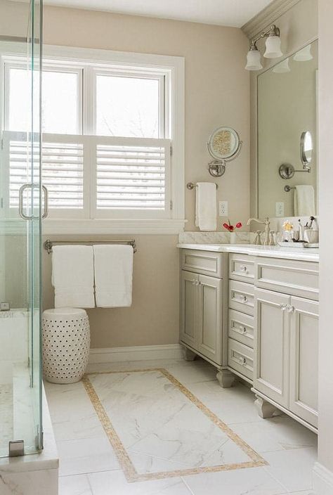 Pin for Later: 5 Paint Colors That Soothe and Energize Elmira White by Benjamin Moore Elmira White, Benjamin Moore Bathroom Colors, Popular Bathroom Colors, White Wall Paint, Large Bathroom, Popular Paint Colors, Beige Tile, Beige Bathroom, Bathroom Closet