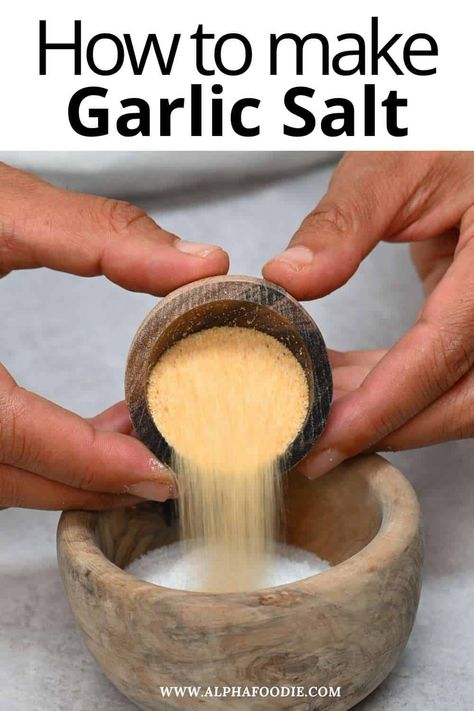 Onion Salt How To Make, Homemade Garlic Salt Recipe, How To Make Garlic Salt, Garlic Salt Recipe Diy, Flavored Salts Recipes Homemade, Diy Garlic Salt, Garlic Salt Recipe, Lawrys Seasoning Salt Recipe, Homemade Garlic Salt