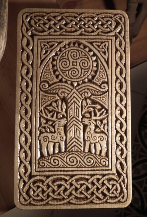 Woodcut with a motif of a Irminsul, the Sun, deers and entanglements. It's inspired by Germanic Saxon Tree of the World. Germanic Patterns, Runes Tattoos, Viking Carving, Wood Relief, Rune Tattoo, Golden Key, Wood Art Projects, Chip Carving, Celtic Patterns