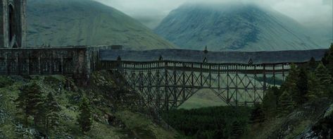 Harry Potter and the Prisoner of Azkaban – FILMGRAB [ • ] Hp Shifting, Harry Potter Script, Hogwarts Visuals, Life At Hogwarts, Shifting Hogwarts, Read Pictures, Harry Potter Shifting, Hogwarts Shifting, Shifting To Hogwarts