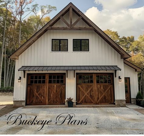 Tan Metal House, Beige Barndominium Exterior, Home Exterior With Wood Accents, Shop House Exterior Colors, Cream Barndominium Exterior, Metal Siding Colors For Houses, Metal Barn Colors Scheme Exterior, Tan Barndominium Exterior, Barn Colors Exterior