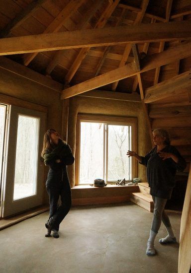 Earthen Floors: A Quick Introduction | The Year of Mud Earthen Floor, Cob House Plans, Straw Bale Building, Super Adobe, Passive Solar Homes, Natural Homes, Straw Bales, Rustic Flooring, Beach House Rental