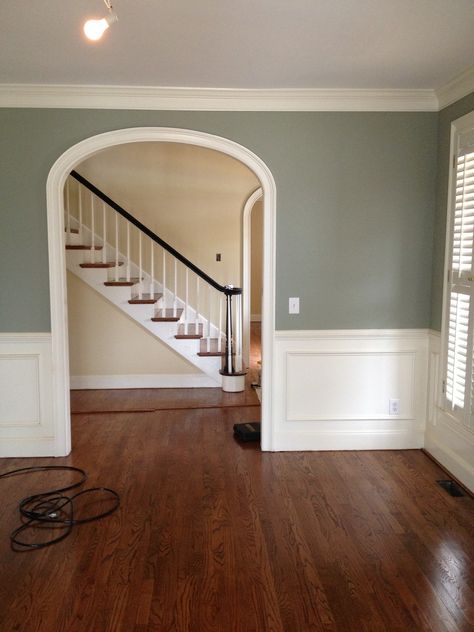 SW Escape Gray - dining room? Sw Escape Gray, Colors With Grey, Escape Gray, Photos Living Room, Gray Photos, Pc Room, Evergreen Fog, Family Friendly Living Room, Comfortable Living Room