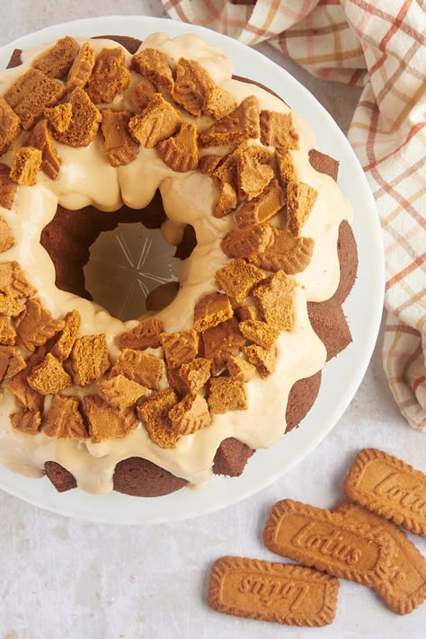 Winter Bundt Cake, Winter Bundt Cake Recipes, Biscoff Bundt Cake, Wedding Bundt Cake, Lotus Recipes, Cookbook Inspiration, Butter Bundt Cake, Bunt Cake Recipe, Dessert For Fall