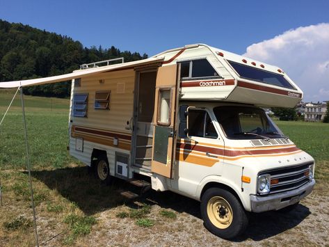 Dodge Coachmen 1978/5,9 L 360cui/Originalzustand. Dodge Motorhome, Dodge Sportsman, Pickup Camping, Vintage Motorhome, Retro Rv, 4x4 Camper Van, Rv Inspiration, Motorhome Interior, Vans Vintage