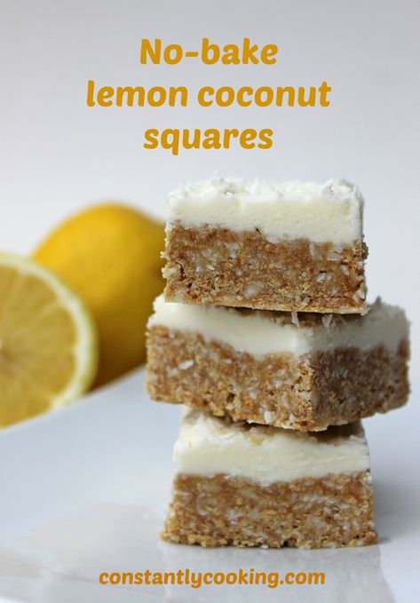 No-bake lemon coconut squares Coconut Squares Recipe, Crowded Table, Lemon Squares Recipe, Coconut Squares, Tarte Vegan, Dessert Squares, Biscuits Graham, Baked Peach, Lemon Squares