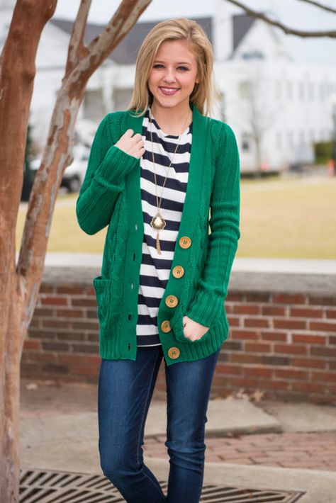 "Take It Easy Cardigan, Emerald" Emerald Green Cardigan Outfit, Green Cardigan Outfit, Classic Fashion Looks, Uniqlo Style, Destroyed T Shirt, Outfits For Ladies, Librarian Style, Summer Outfits For Women, Cool Summer Outfits