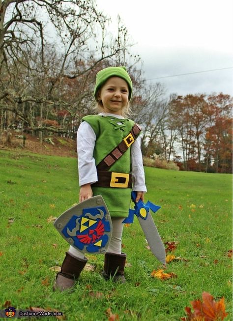 Link Costume (The Legend of Zelda)  - 2013 Halloween Costume Contest Couture, Link Zelda Costume, Zelda Link Costume, Link Halloween Costume, Zelda Costume, Zelda Party, Link Costume, Link Halloween, Homemade Costume