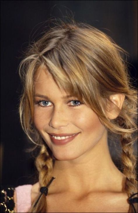 Vintage Hairstyles, Braided Hairstyles, Vintage Short Hair, New Hairstyle, Claudia Schiffer, Cute Hairstyles, Easy Hairstyles, Hair Pins, A Girl