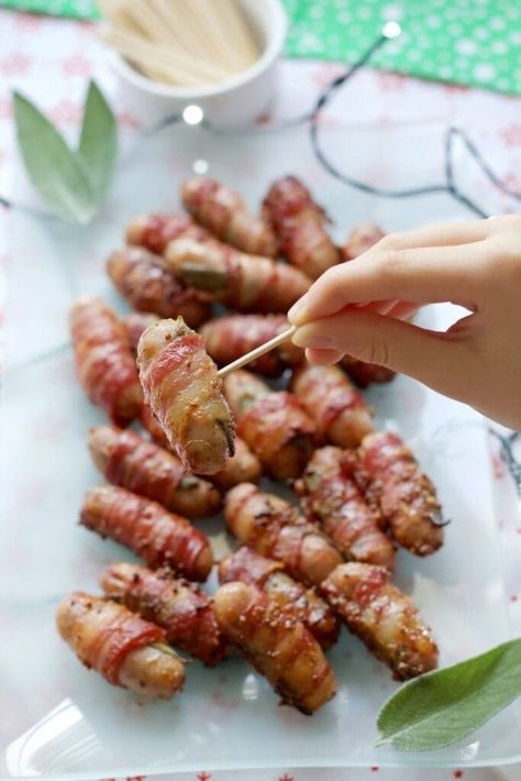 Delicious & sticky party sausages wrapped in bacon & glazed with mixture of honey & mustard for added sweetness & gentle heat. Easy party food loved by all! Perfect little nibble for any occasion! #partysausages #honeyandmustardsausages #wrappedinbacon #pigsinblankets Party Sausages, Pink Appetizers, Party Appetizer Ideas, Pink Party Foods, Best Party Appetizers, Greek Appetizers, Honey Mustard Glaze, Sausage Party, Gala Night