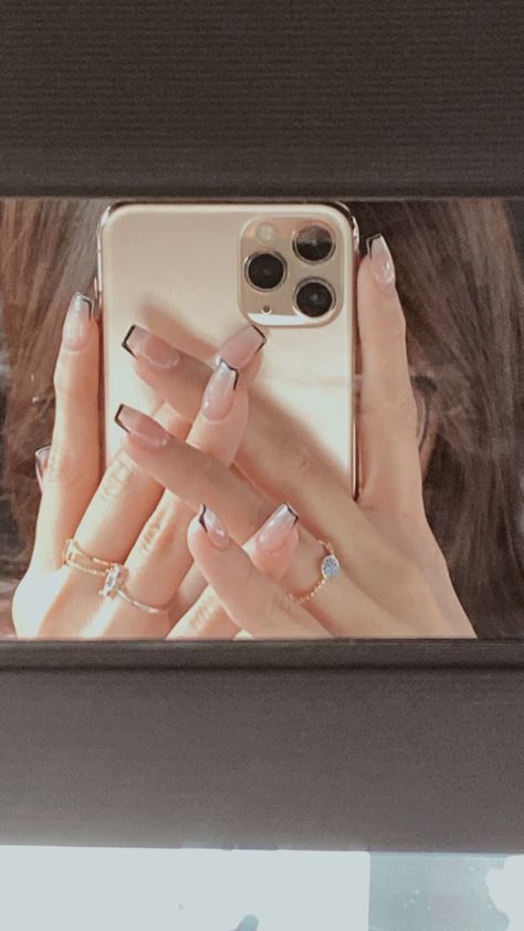 Nails Inspo Minimalist, Velvet Dress Designs, Aesthetic Nails, Nail Pictures, Nails Tumblr, Soft Girl Aesthetic, Pastel Nails, Face Photo, + Core + Aesthetic