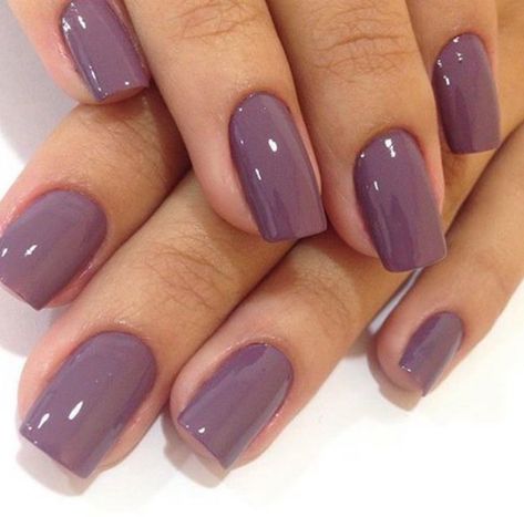 Which Color Should You Paint Your Nails Based On Your Birthdate? Simple Nail Designs Almond Shape Short, Mauve Nail Polish, Mauve Nails, 2023 Nails, Beautiful Nail Polish, Dip Nail, Lilac Nails, Everyday Hair, Squoval Nails