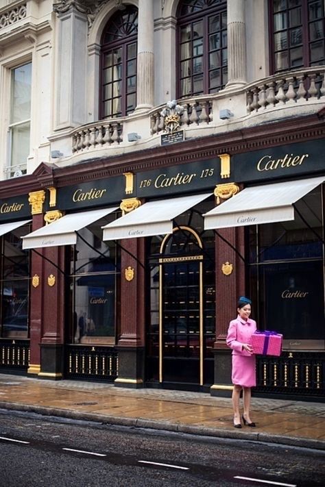 Cartier Store, London Guide, Wedding And Engagement Rings, Shop Fronts, Cartier Tank, Shop Front Design, Shop Front, London Calling, London Love