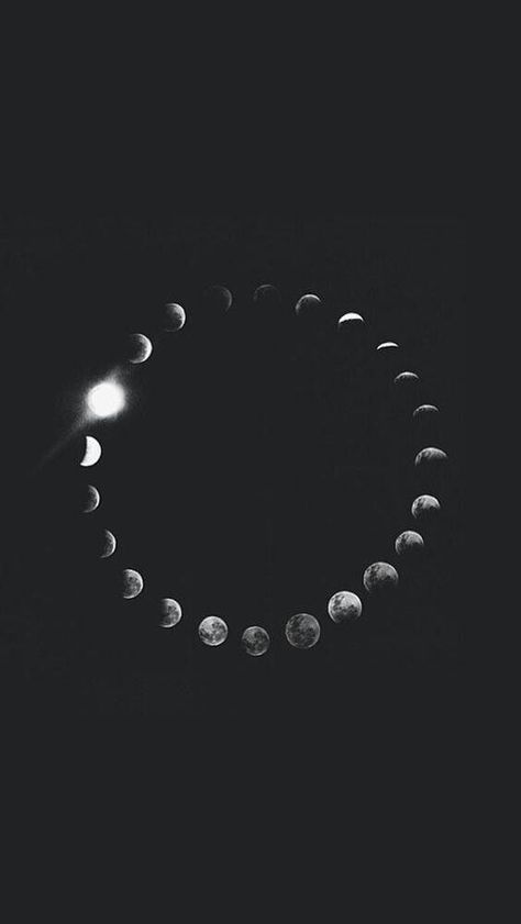 Moon circle / black and white / design Iphone Wallpaper Vintage Quotes, Iphone Wallpaper Moon, Phone Wallpapers Tumblr, Minnie Mouse Cupcakes, Moon Circle, Unique Iphone Wallpaper, Tumblr Iphone, Art Hippie, Wallpaper Wa