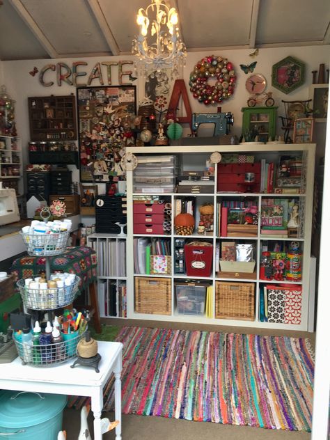 Thrifted Craft Room, Cottage Core Craft Room, Hobby Room Ideas Layout, Boho Craft Room, Arts And Crafts Room, Vintage Craft Room, Craft Room Ideas, Sewing Room Inspiration, Craft Shed