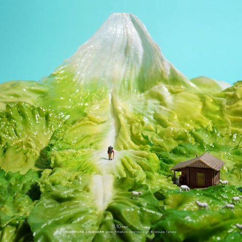 Japanese Artist Has Been Creating Miniature Dioramas Every Day For Seven Years (100 New Pics) | Bored Panda Tanaka Tatsuya, Tatsuya Tanaka, Miniature Calendar, Miniature Photography, 광고 디자인, Tiny World, Kumamoto, Japanese Artists, Miniature Art