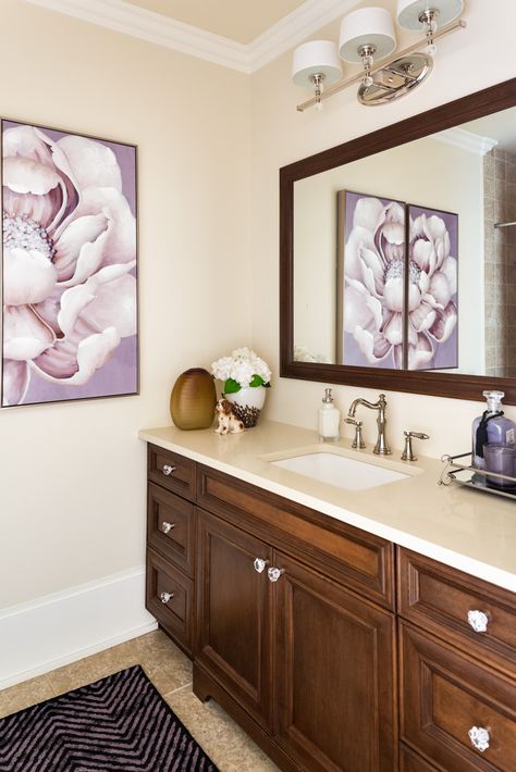 Need to freshen up your Tuscan bathroom? Here are five tips with a before and after. Hint: It's always about adding white or cream. Bathroom Paint Colors With Tan Tile, Tan Tile Bathroom, Bathroom Brown Tile, Brown Tile Bathroom, Tan Bathroom, Tan Tile, Tuscan Bathroom, Cream Bathroom, Tropical Bathroom