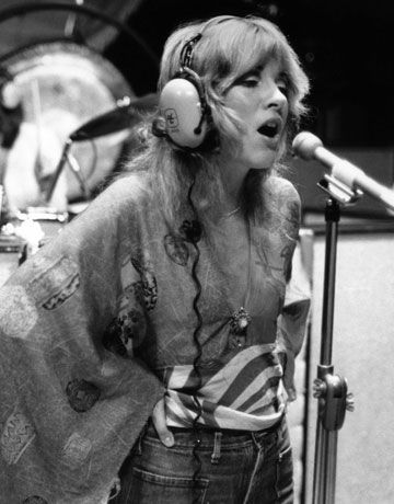 In the recording studio for Fleetwood Mac's self-titled first album, 1975   - HarpersBAZAAR.com Buckingham Nicks, Stephanie Lynn, Stevie Nicks Style, Lindsey Buckingham, The Creeper, Stevie Nicks Fleetwood Mac, Music Pictures, I'm With The Band, Fleetwood Mac